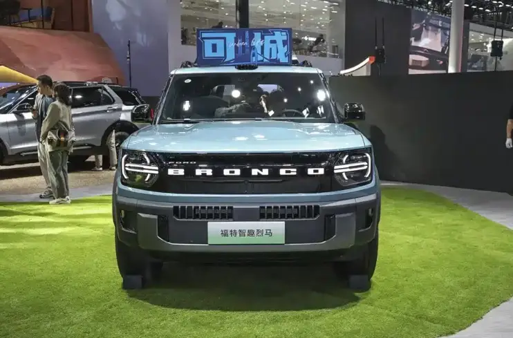 Bronco Basecamp EV trang bị hơn 30 camera và cảm biến an toàn