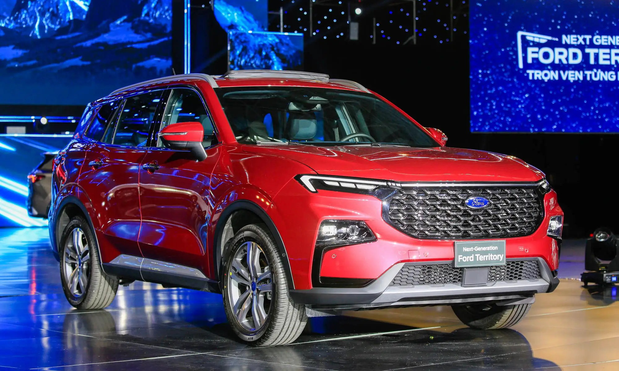 Ford Mondeo 2025 màu đỏ thiết kế Territory