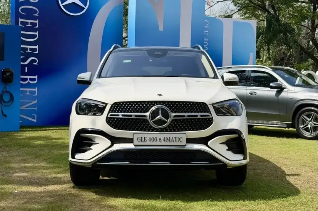 Mercedes GLE 400 e 4MATIC 2026 nhập khẩu Mỹ màu trắng sang trọng