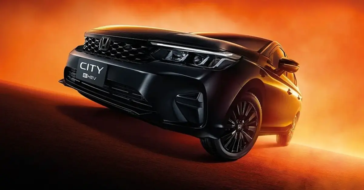 Honda City eHEV Black Outshine màu đen ngọc trai