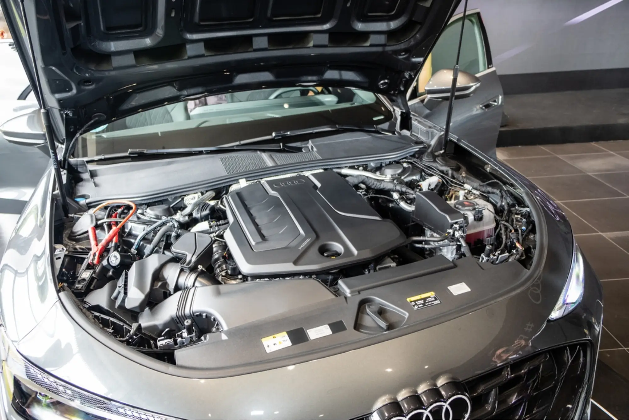 Khoang động cơ Audi thế hệ mới