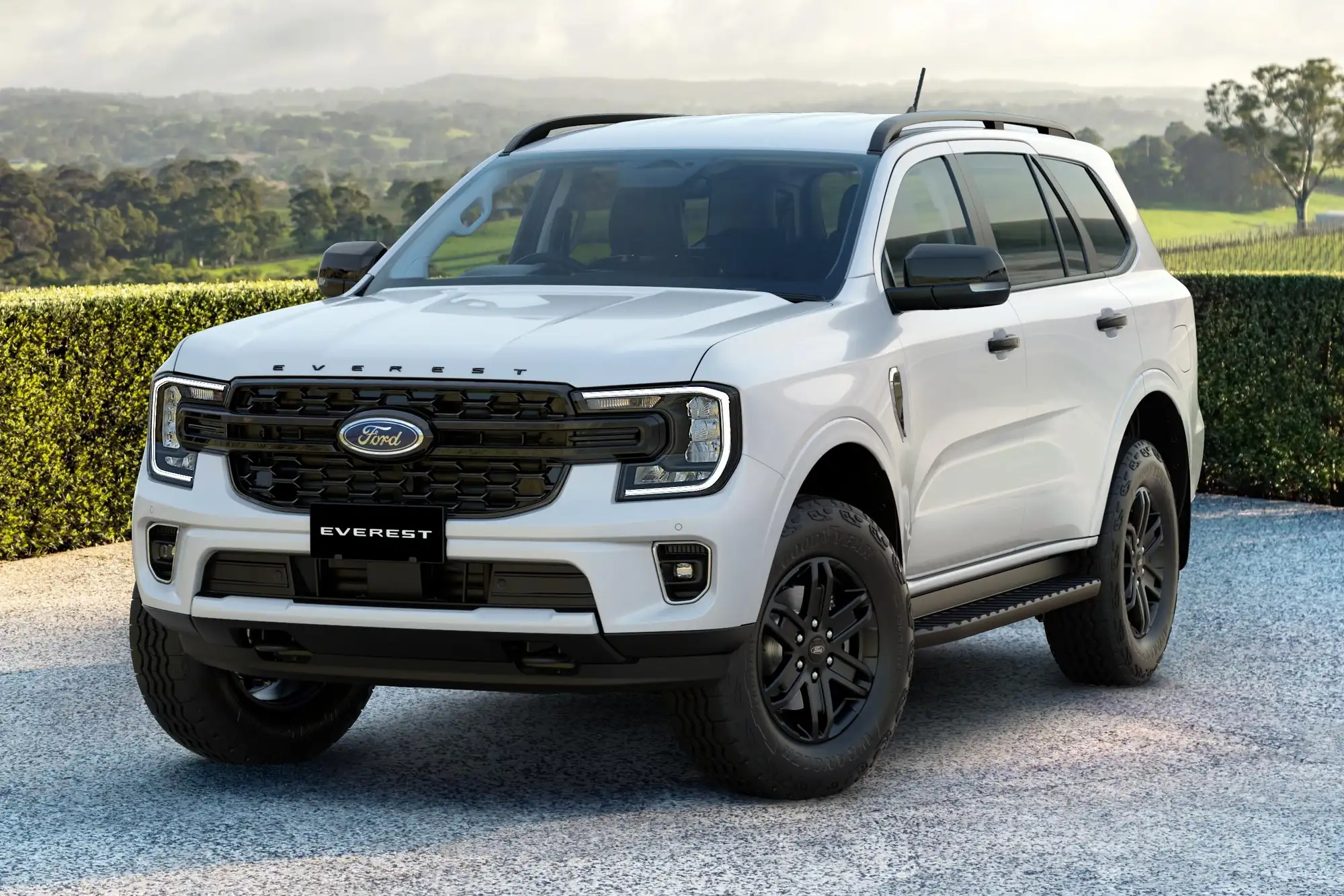 Ford Everest phù hợp sử dụng gia đình và đi xa