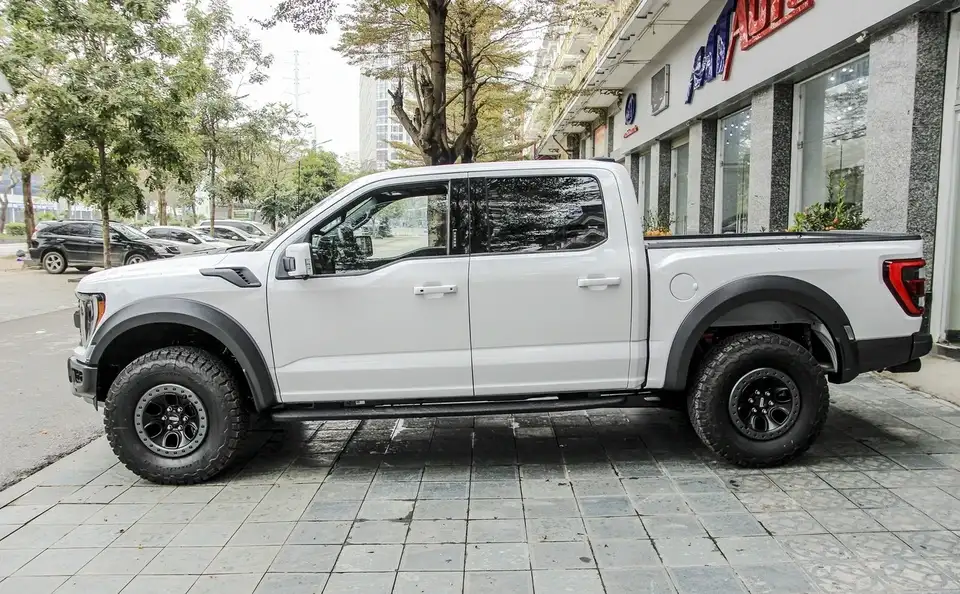 Kết cấu khung gầm xe Mỹ với thiết kế chắc chắn và vật liệu dày