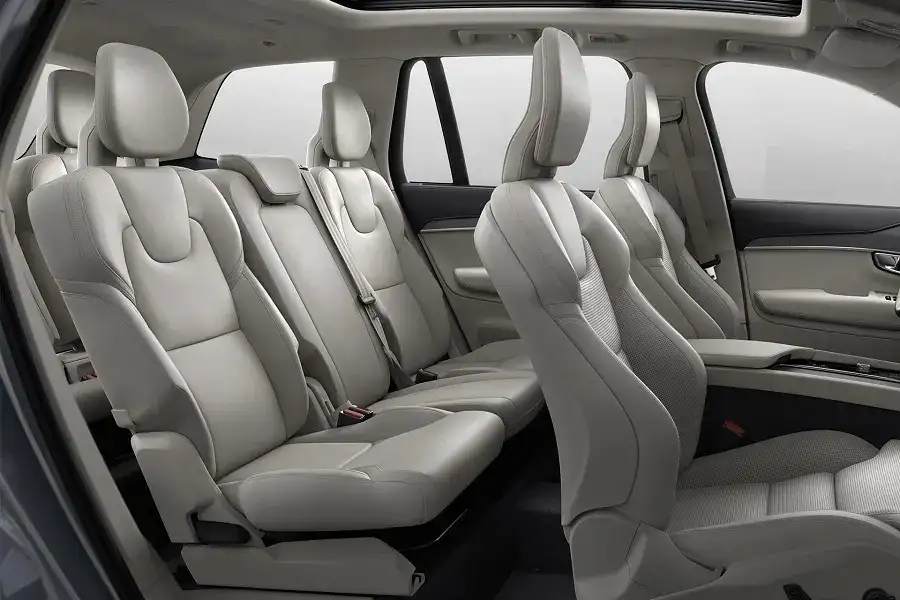 SUV Mỹ nổi bật với không gian rộng rãi và khung gầm chắc chắn