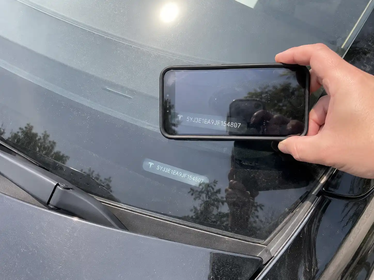 Cách tra cứu mã VIN xe Tesla nhập Mỹ thực tế