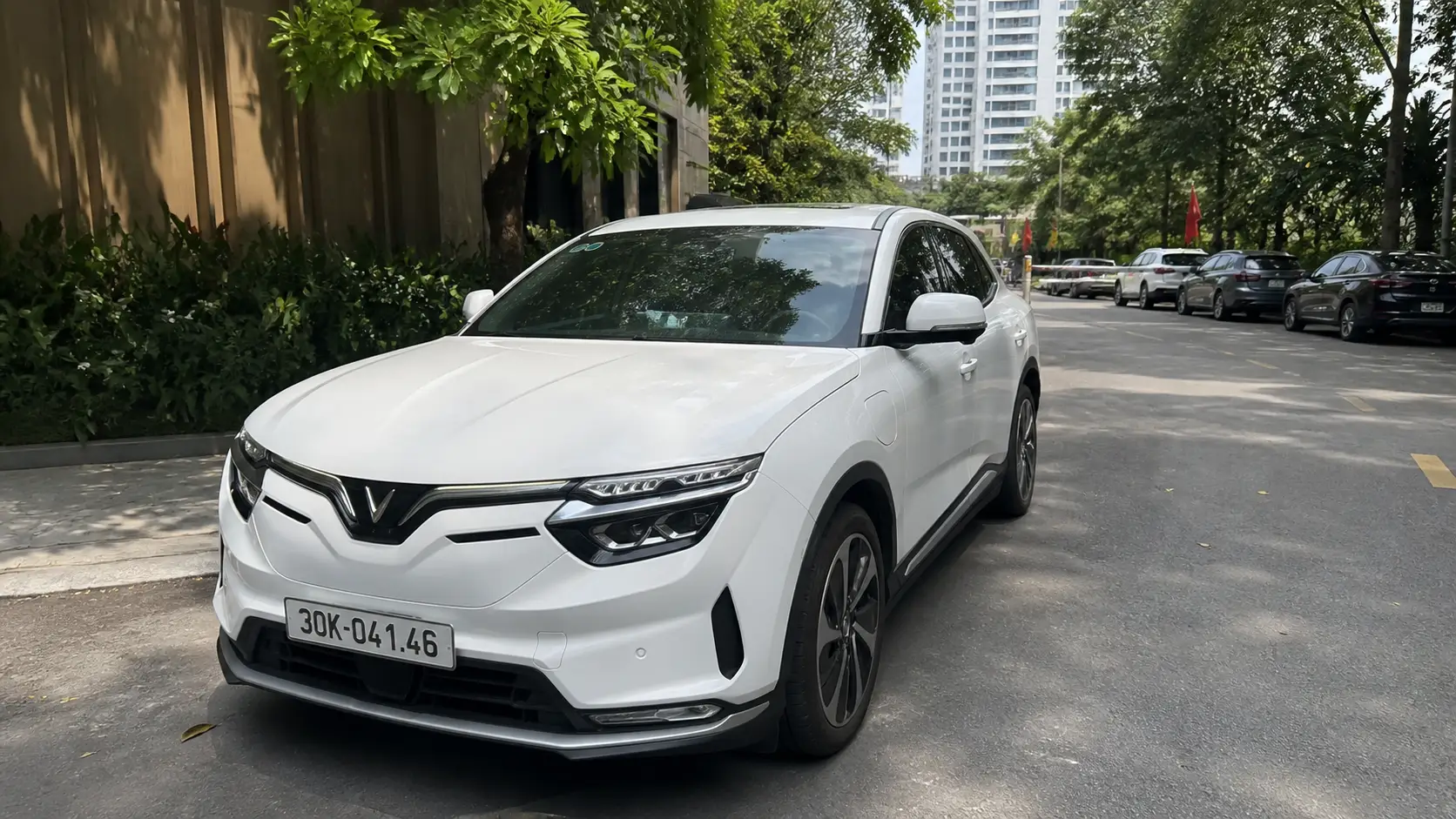 Giá lăn bánh VinFast VF 8 mới nhất