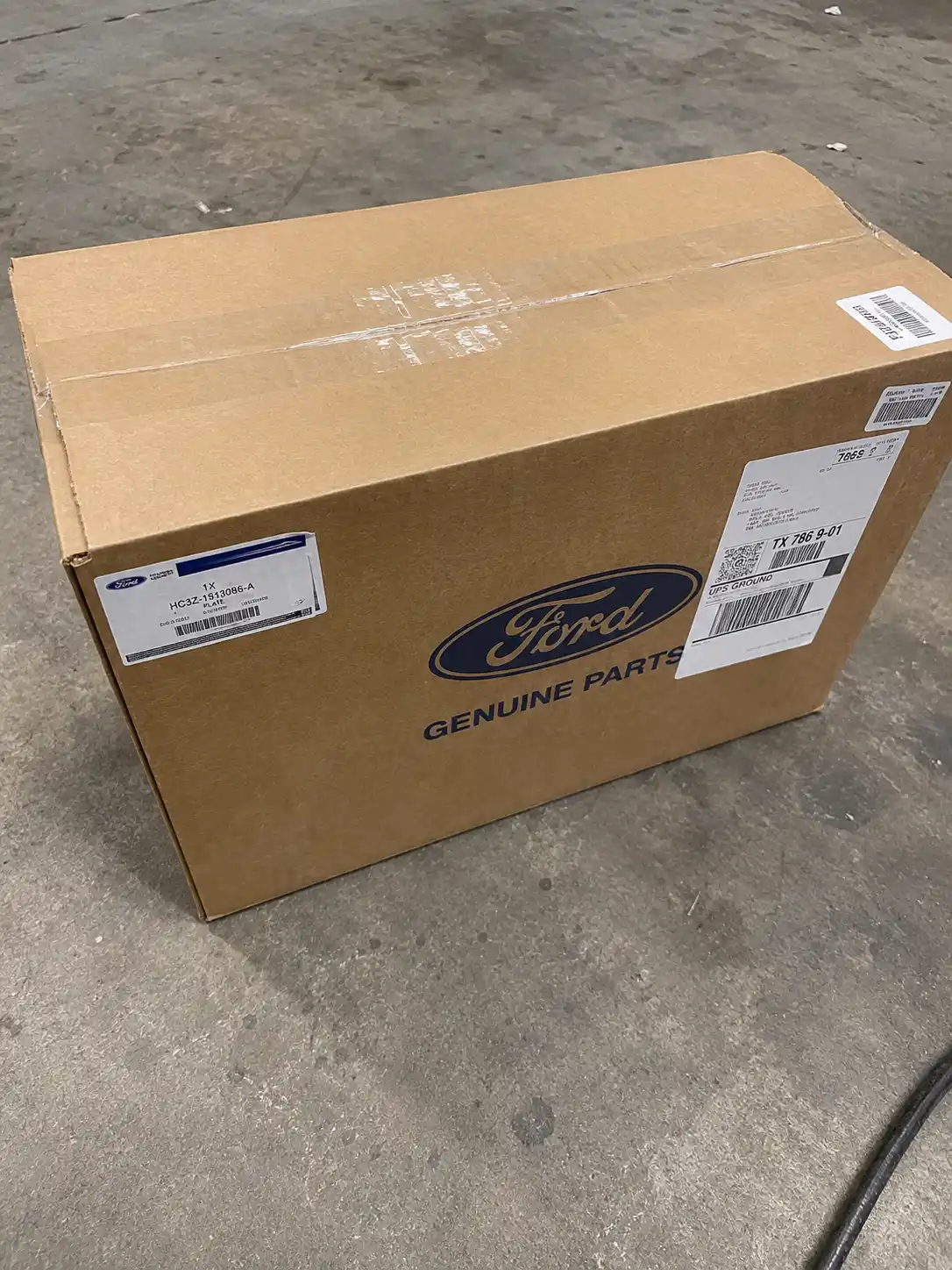Nguồn cung và chi phí linh kiện Ford Raptor nhập Mỹ
