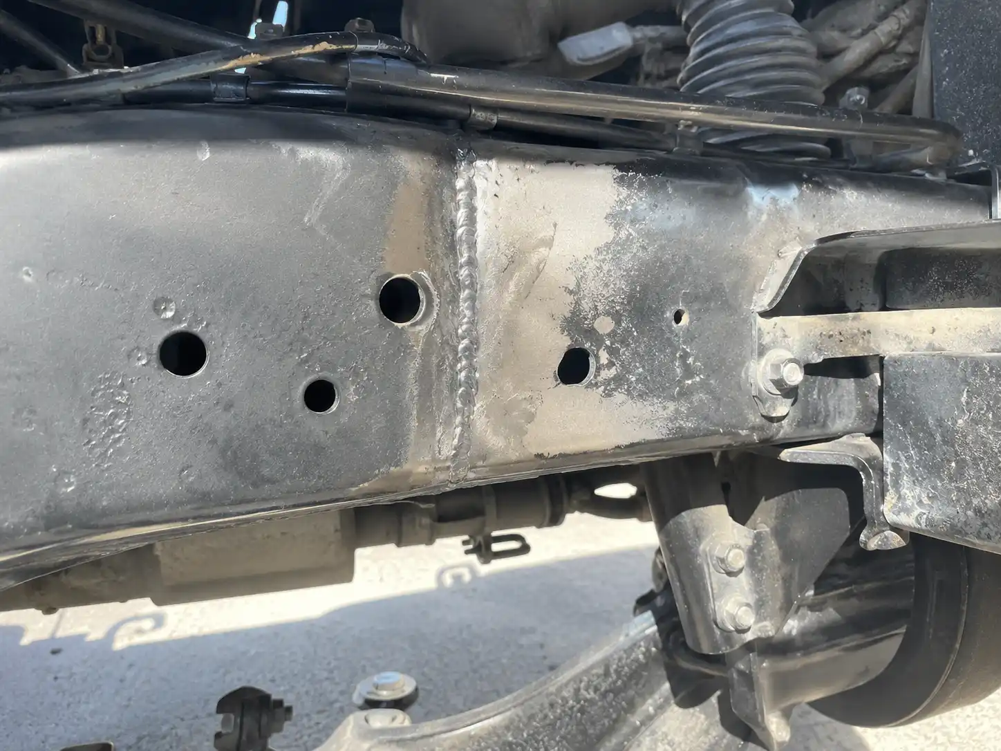 Nhận diện dấu hiệu xe Ford Raptor bị tai nạn nặng qua mã VIN